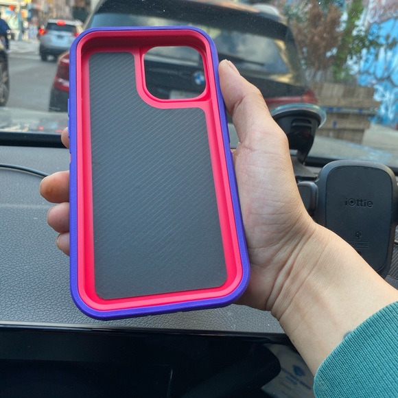 Apple iPhone 12 Pro Max silicone shockproof case - Picture 4 of 5